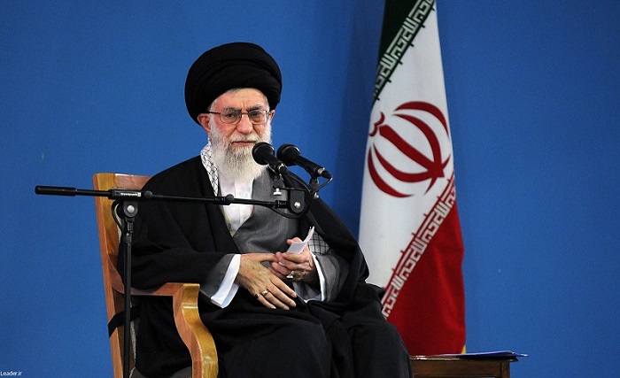 تازهترین فتاوی رهبری درباره استفاده از اینترنت، ماهواره، معامله با شرکتهای صهیونیستی،